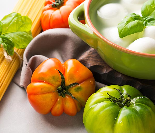 Tomaten und Mozzarella zählen zu einer gesunden Ernährung